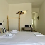 Modern With Garden, Near - El Greco No 2 Apartment *